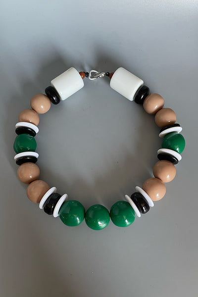 Collar Pumas Verde AVII