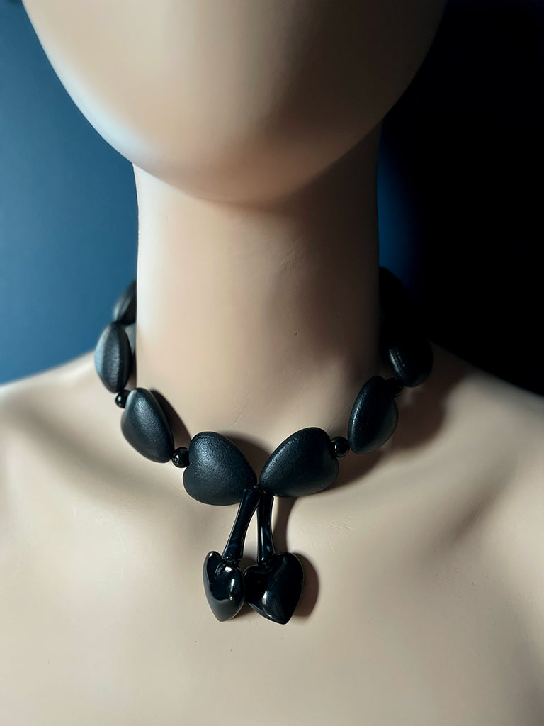 Collar Black Swan