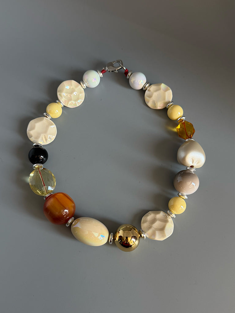 Collar Vencia Street
